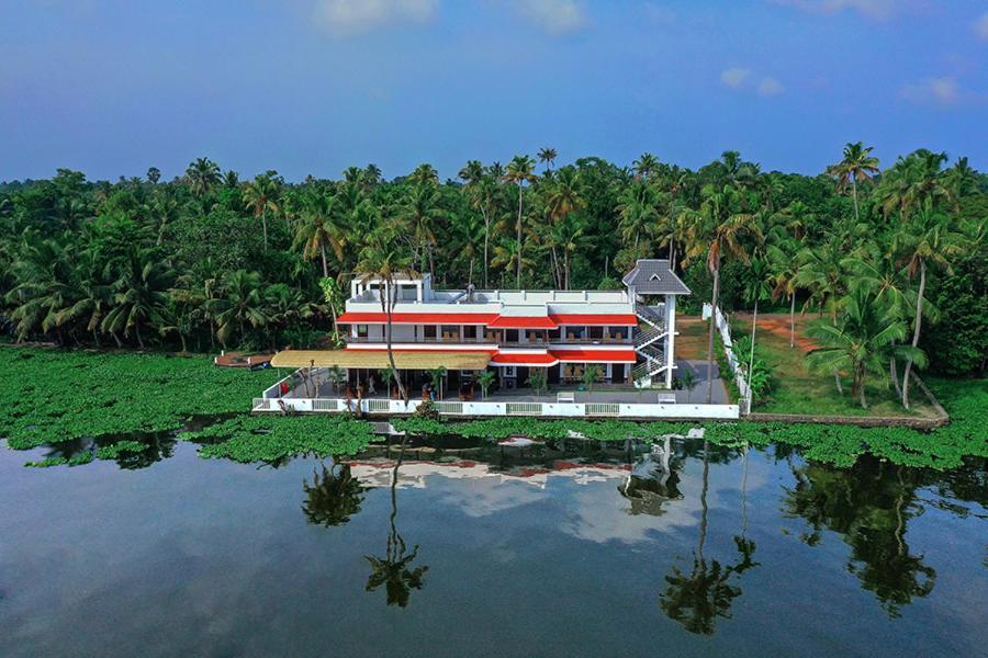 Vembanad Village Backwater Resort Alappuzha Zewnętrze zdjęcie